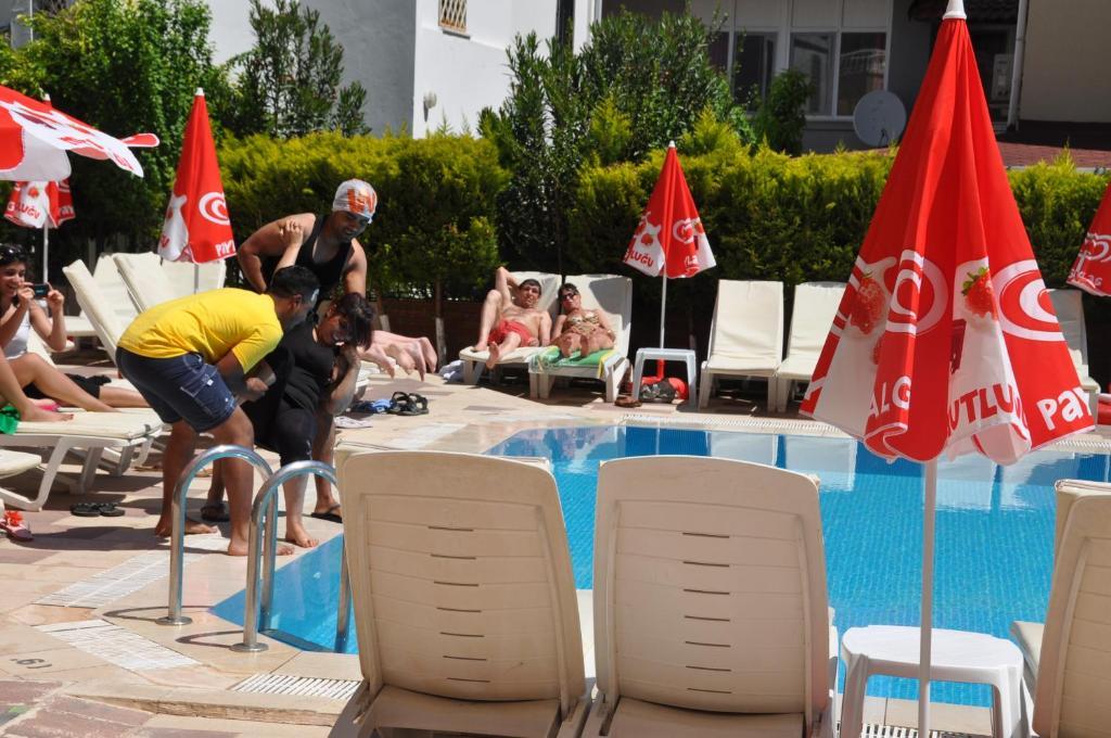 Selen Apart İcmeler Bagian luar foto