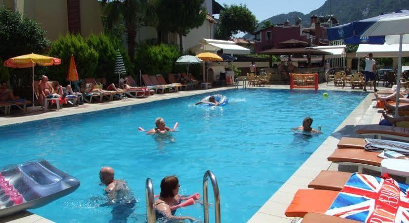 Selen Apart İcmeler Bagian luar foto